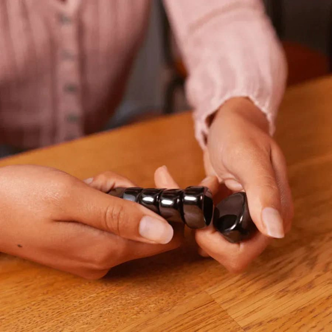 Compact Magnetic Travel Chessboard for Strategy