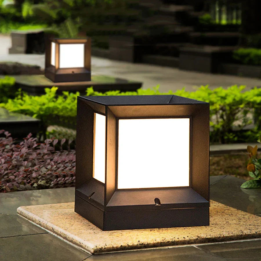Outdoor Decorative Light for Gate and Driveway
