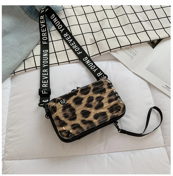 Compact Elegant Shoulder Bag for Woman